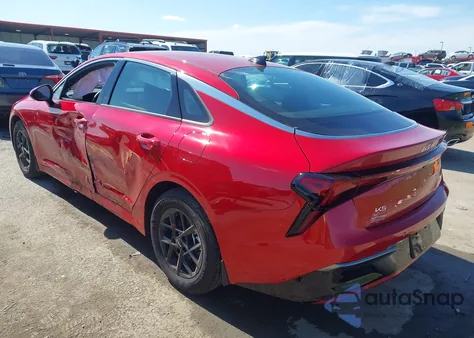 2025 Kia K5 Lxs z USA, uszkodzony, nr VIN KNAG24J77S5289697